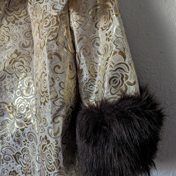 Unique Vintage x Barbie Evening Splendour Coat - Picture 3 of 13